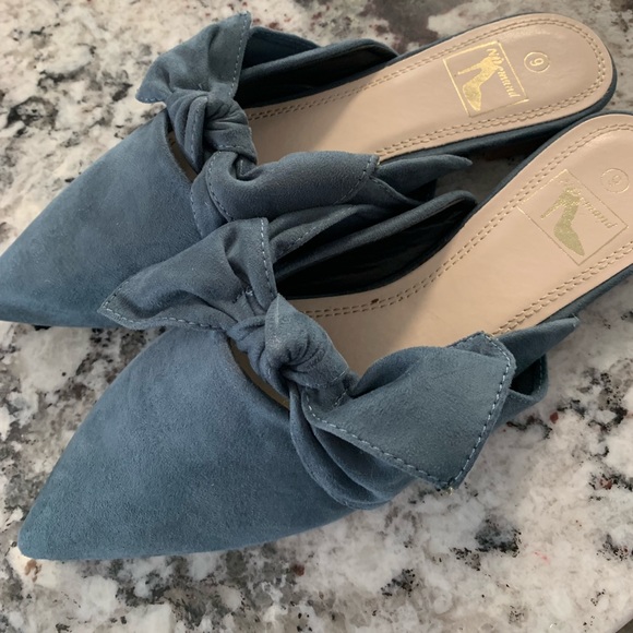 Shoes - Teal flat mules with bow